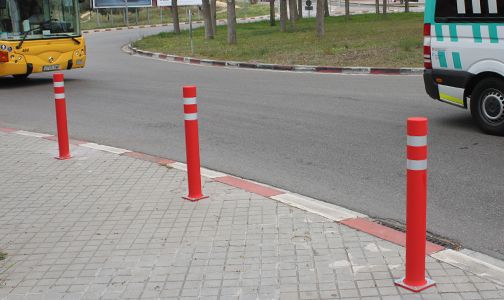 pilonas flexibles aflex dt placa 100 instalados pilonas flexibles aflex dt placa 100 instalados